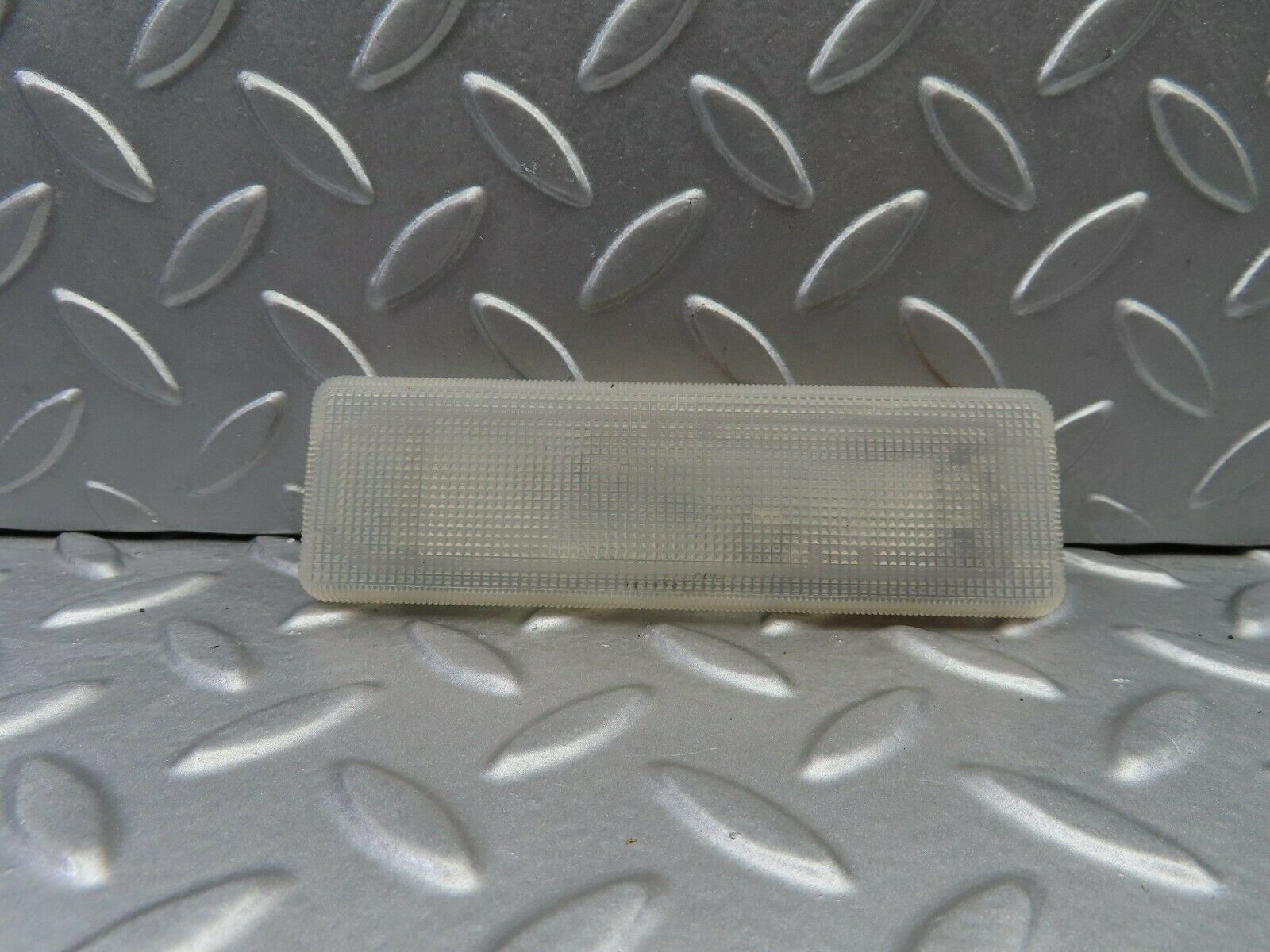 6462 Mercedes-Benz S124 E220 Wagon Rear Interior Dome Light 0018200601