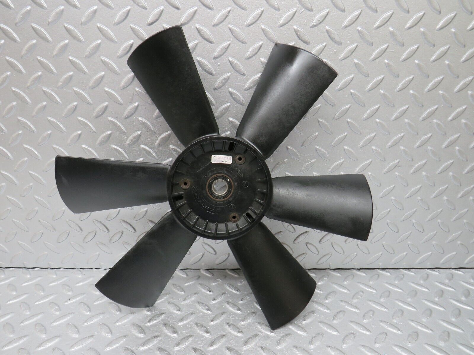 36651 Mercedes-Benz W201 190E 2.0L Engine Cooling Fan 1022050506