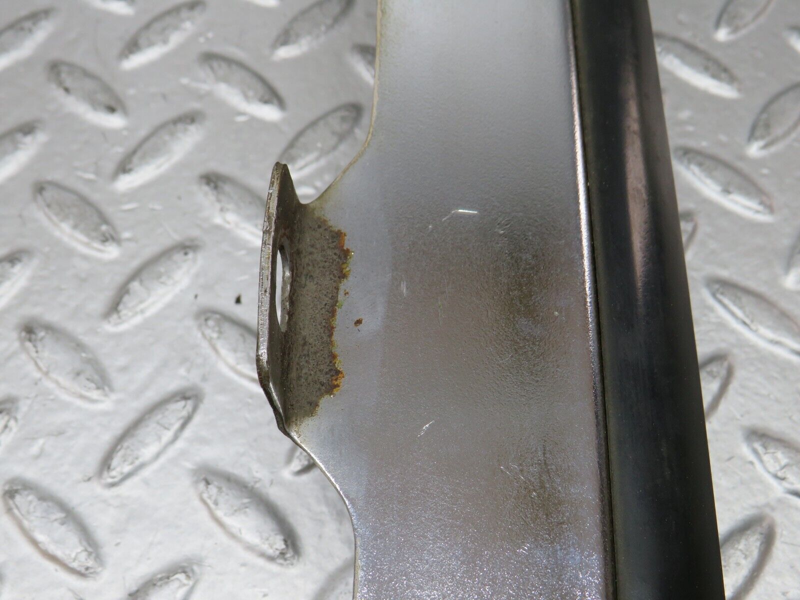 26347 Mercedes-Benz W116 450SE Rear Right Upper Bumper Chrome