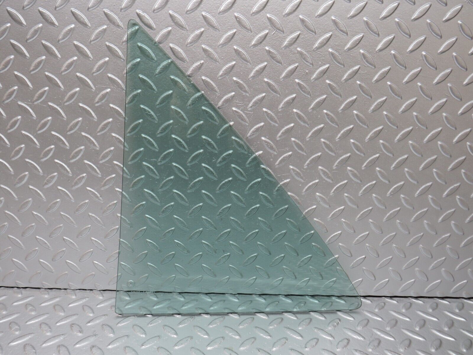 34063 Mercedes-Benz W124 260E Rear Right Quarter Window Glass