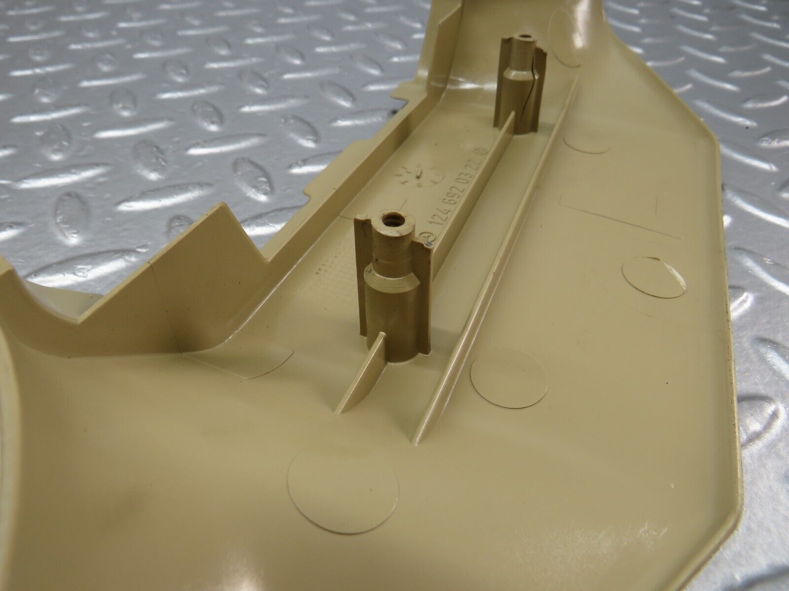 34013 Mercedes-Benz W124 260E B Pillar Bottom Cover Left Beige 1246920322