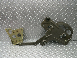 22892 Mercedes-Benz C107 450SLC Rear Right Power Window Regulator 1076701003