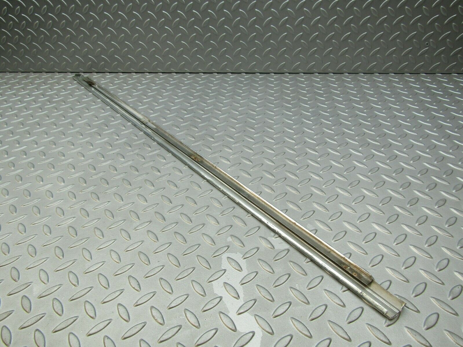 3314 Mercedes-Benz W108 280SE Rear Left Door Chrome Moulding Trim