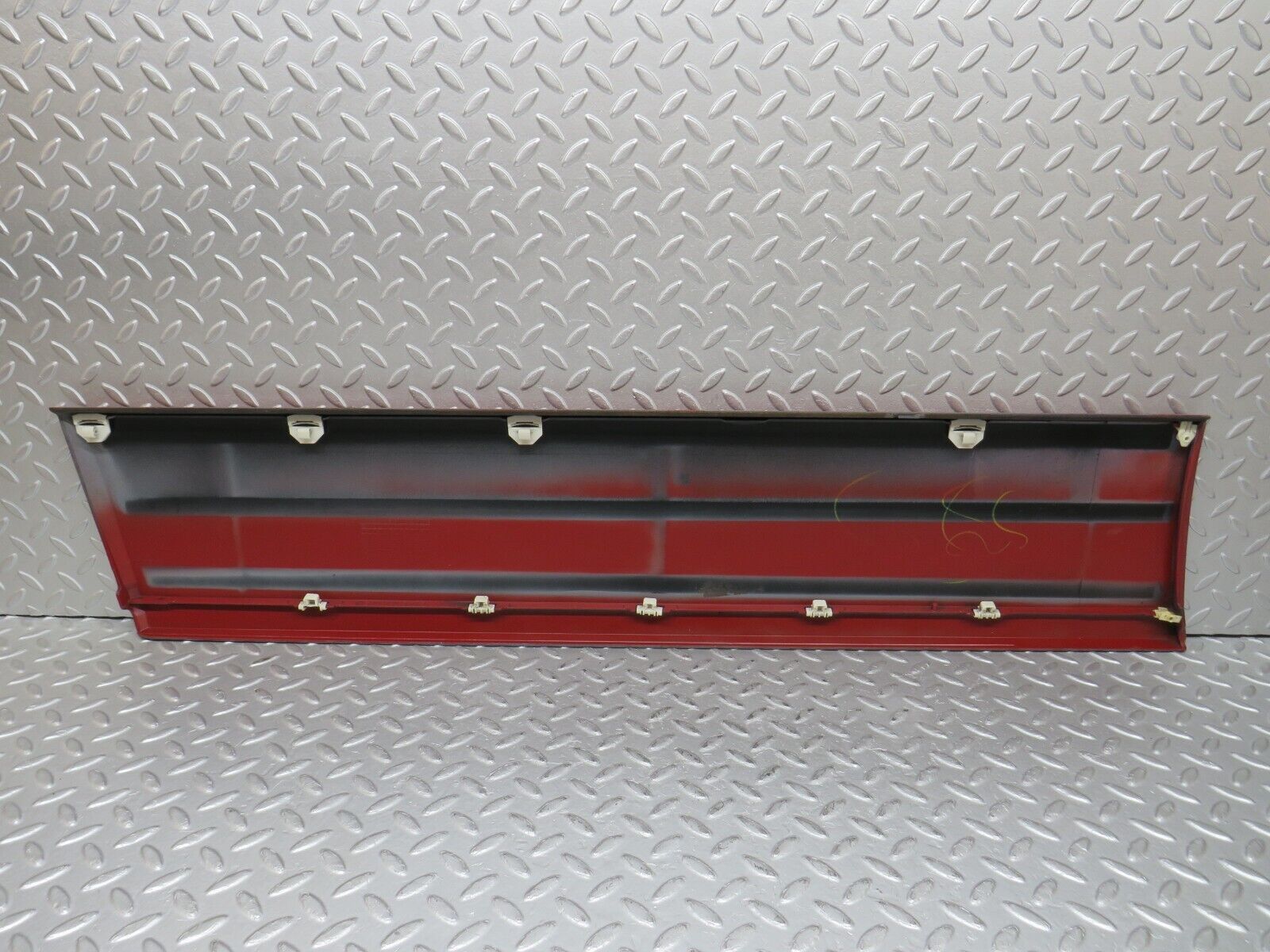 38700 Mercedes-Benz W201 190E 2.6L Front Right Door Moulding Trim 2016905640