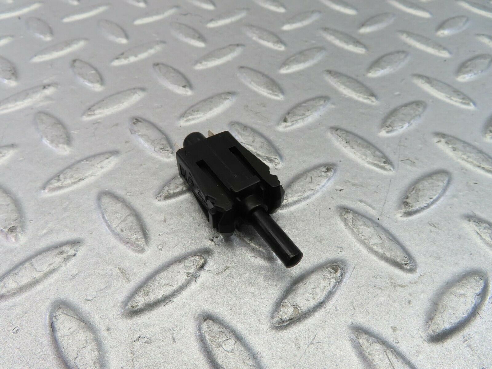 9333 Mercedes-Benz C124 300CE Coupe Door Contact Switch 0015458714
