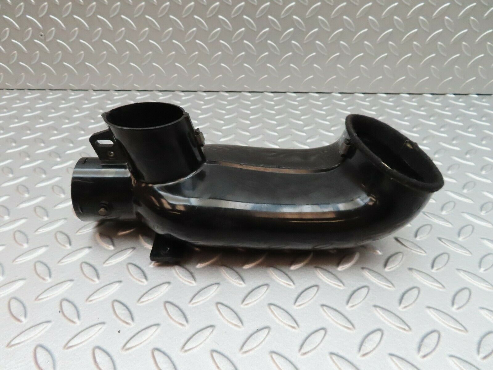 5002 Mercedes-Benz R107 350SL Coupe Heater Air Duct
