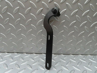 3625 Mercedes-Benz W115 220D Right Bonnet Hinge Support