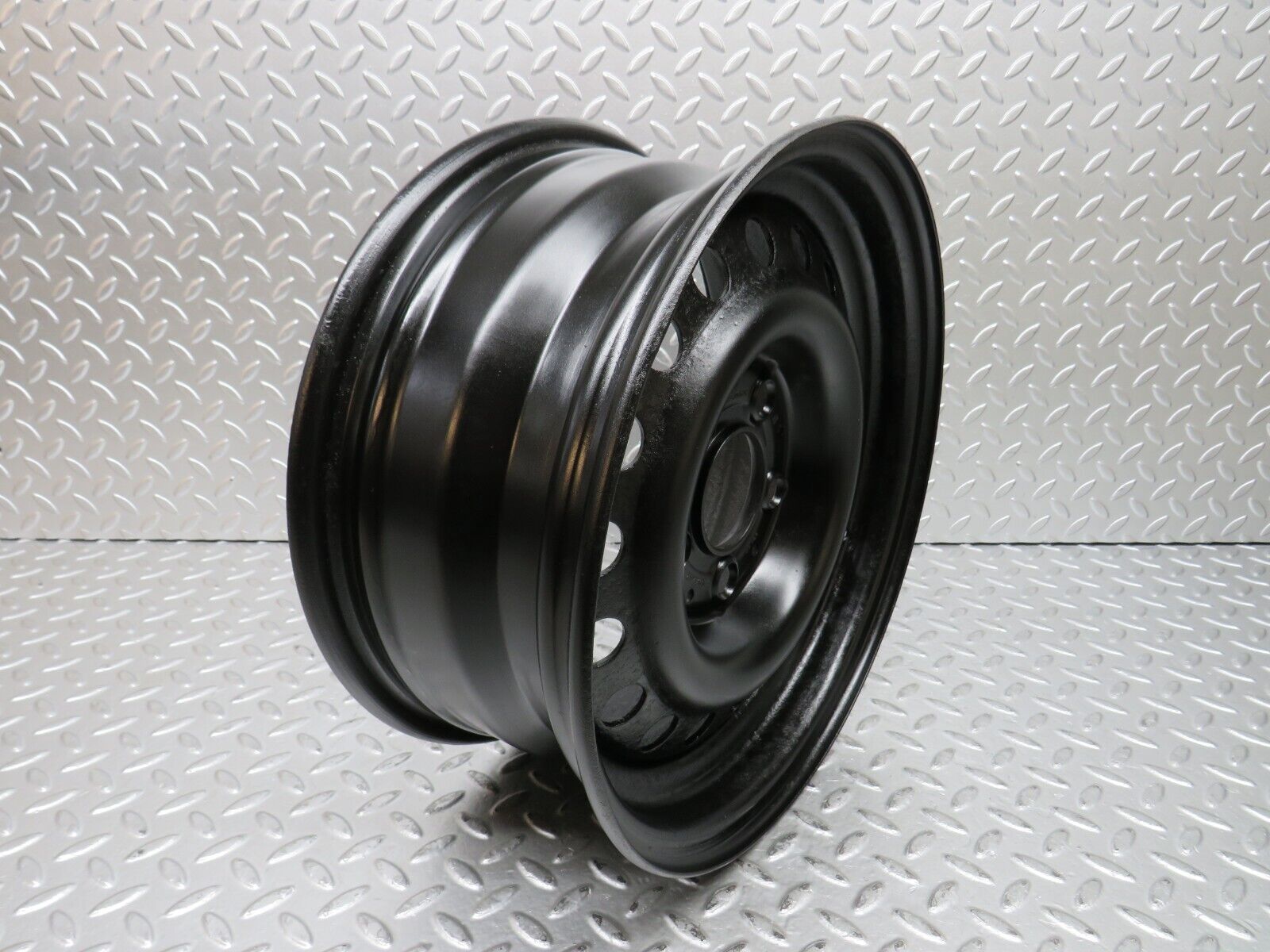 28469 Mercedes-Benz S123 240D Wagon Steel Wheel 6Jx14H2 ET30 5x112 1234001602