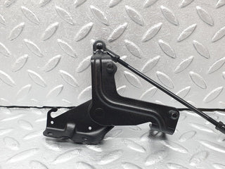 40832 Mercedes-Benz W123 300D Throttle Linkage