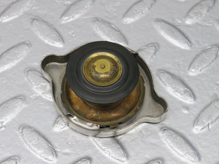 40681 Mercedes-Benz W123 300D Radiator Cap Behr 1235010015