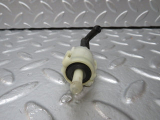 W124 windscreen washer fluid distributor used OEM