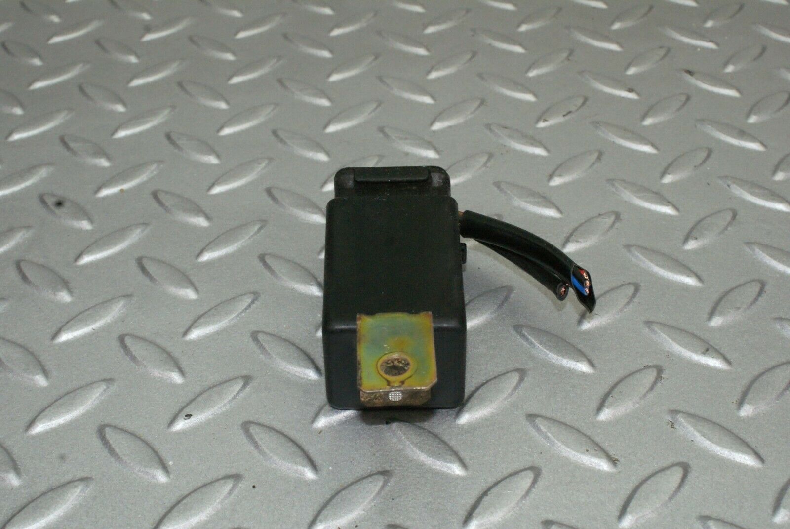 2512 Mercedes-Benz W116 350SE Rear Heated Window Relay 1078200010