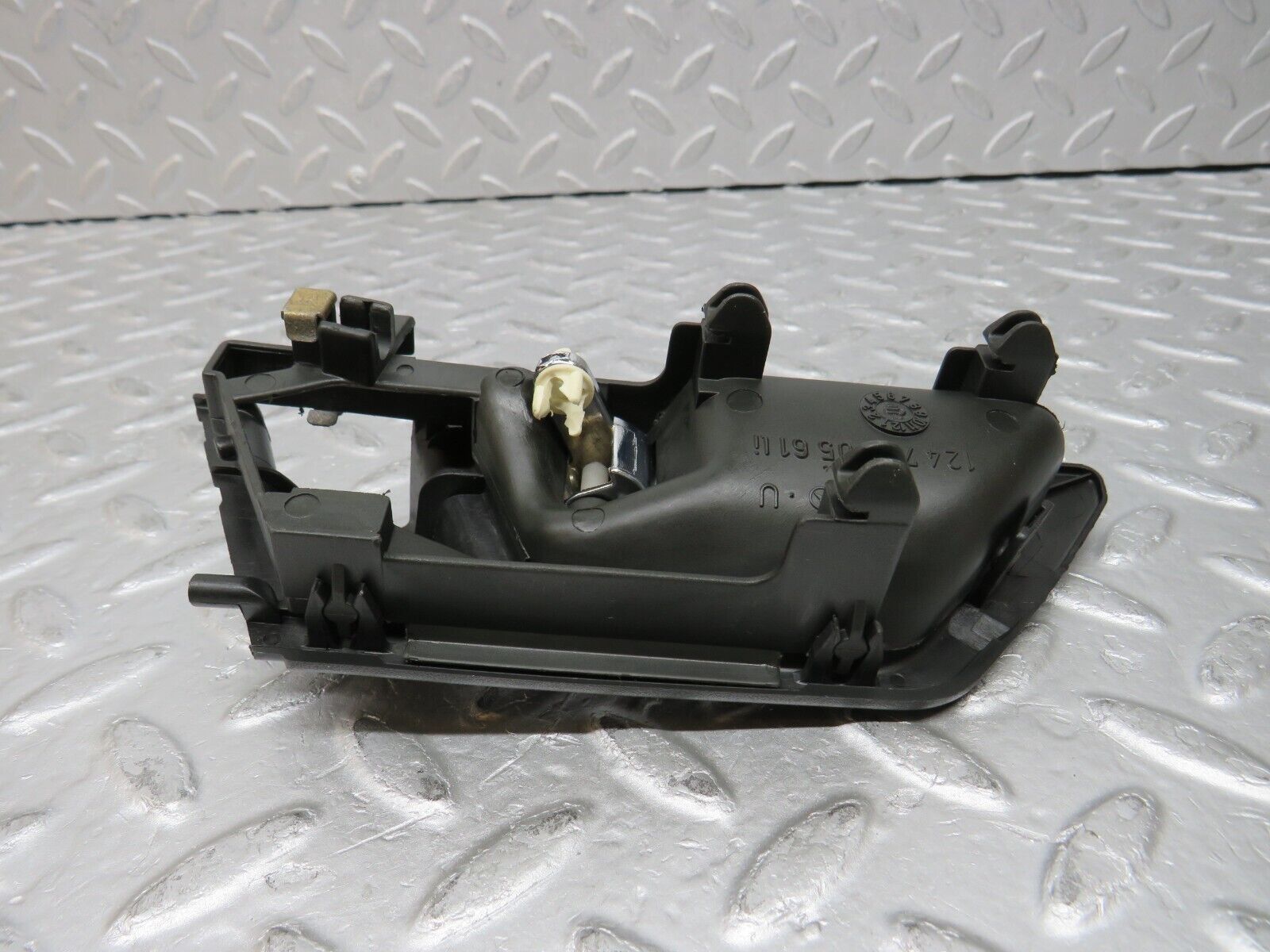 37768 Mercedes-Benz A124 320E Cabriolet Interior Door Handle Left 1247600561