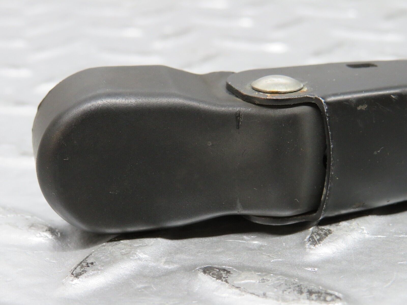 32098 Mercedes-Benz W123 230E Wiper Arm Bosch Right Side