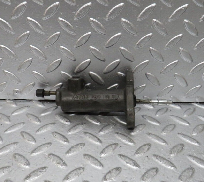 25126 Mercedes-Benz W201 190D Clutch Slave Cylinder 2022900011