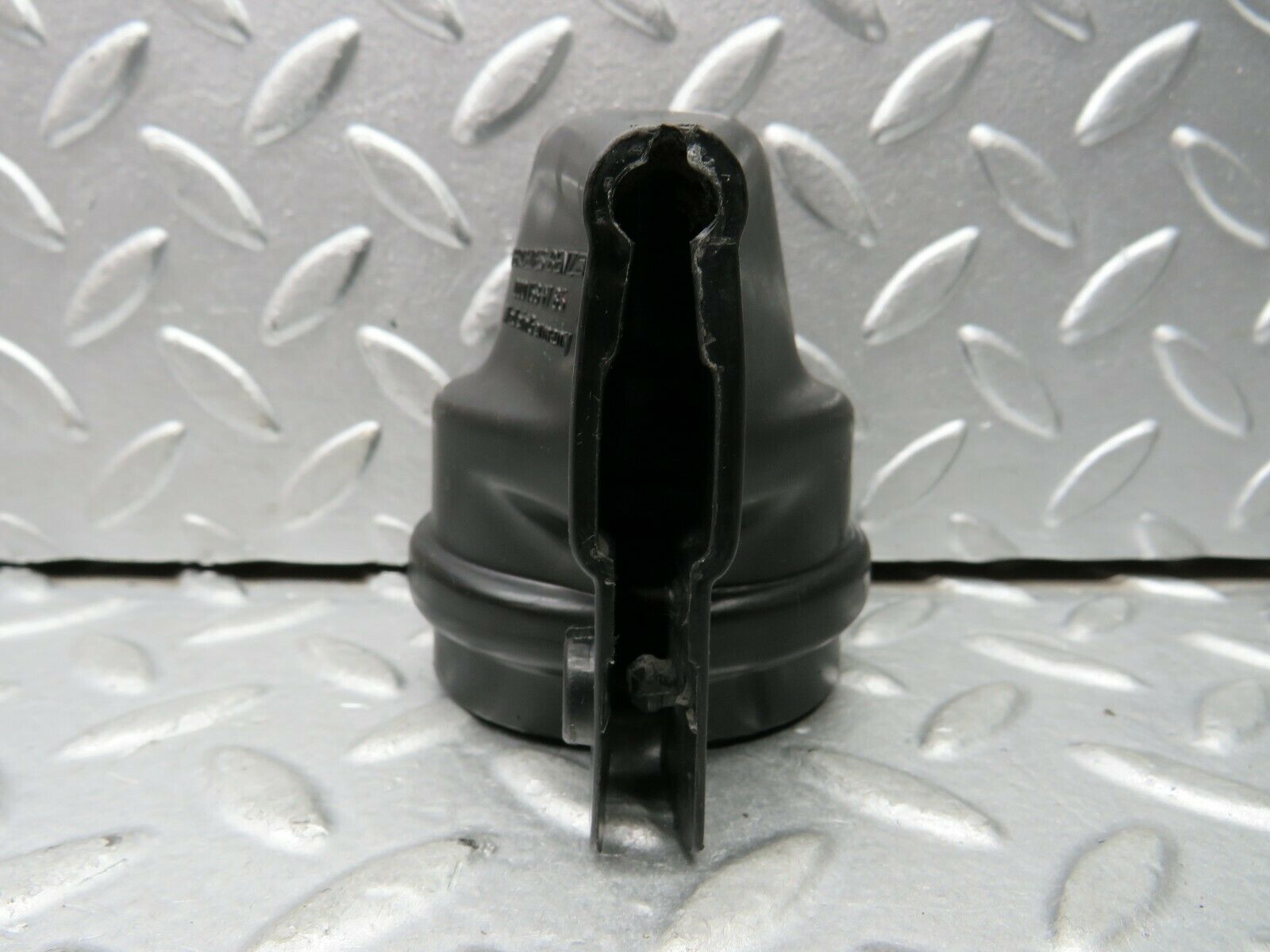 22225 Mercedes-Benz S123 280TE Wagon Ignition Coil Protective Cap 0001581785