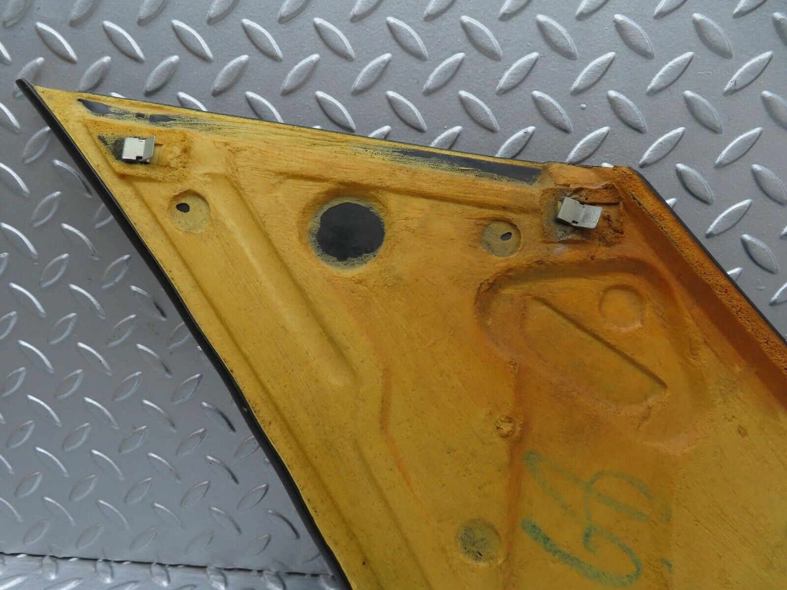 14195 Mercedes-Benz W116 350SE C Pillar Cover Left Side Black
