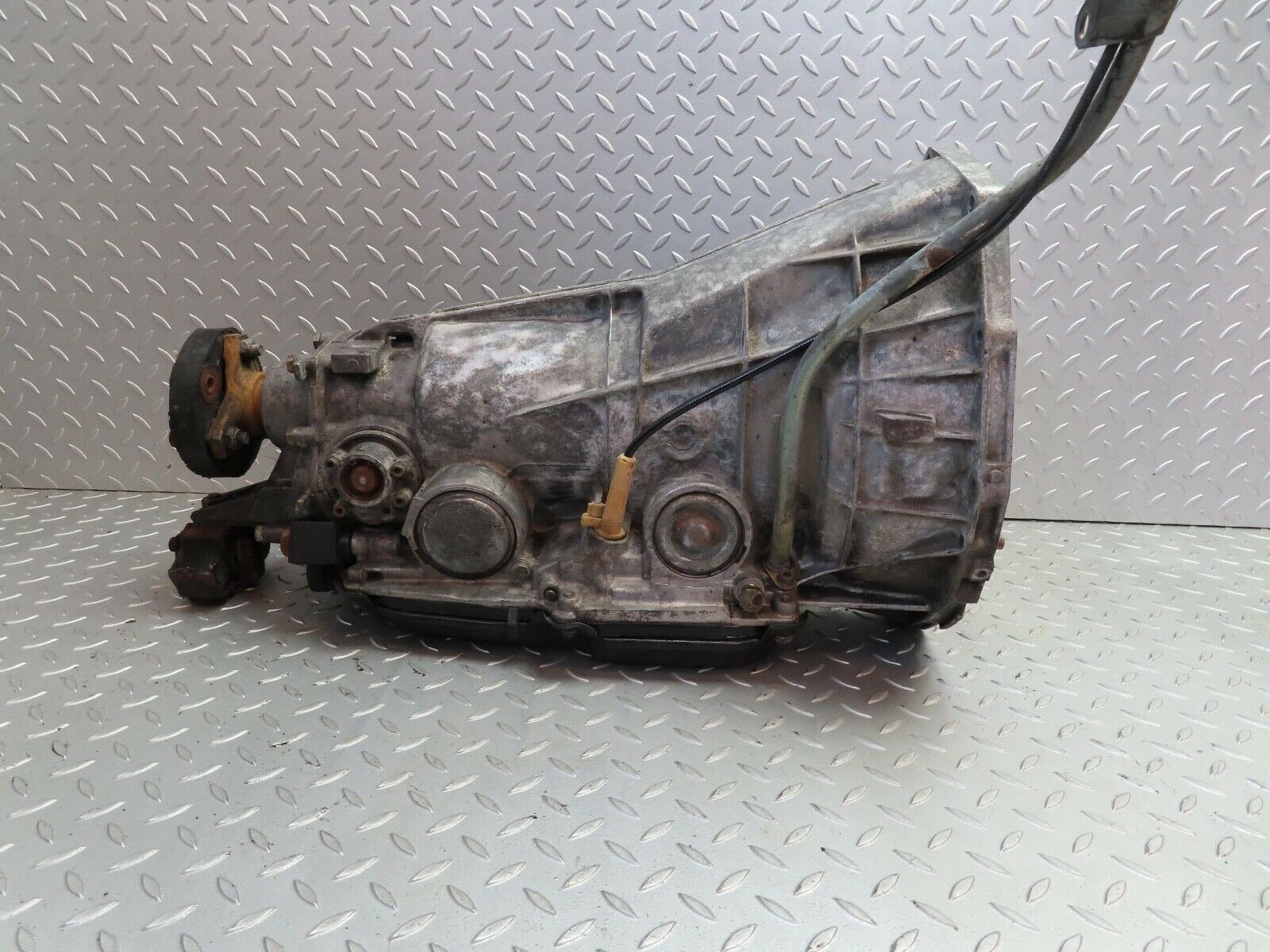 12683 Mercedes-Benz C123 230CE Coupe Automatic Gearbox 2012710101 1232705201