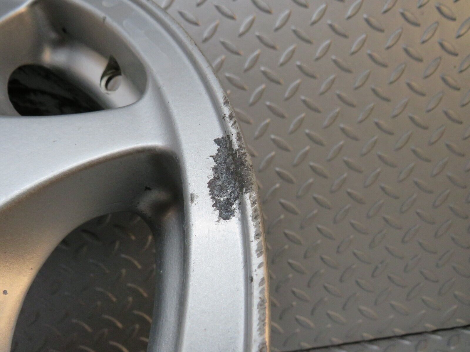 39531 Mercedes-Benz Alloy Wheel 7Jx15H2 ET35