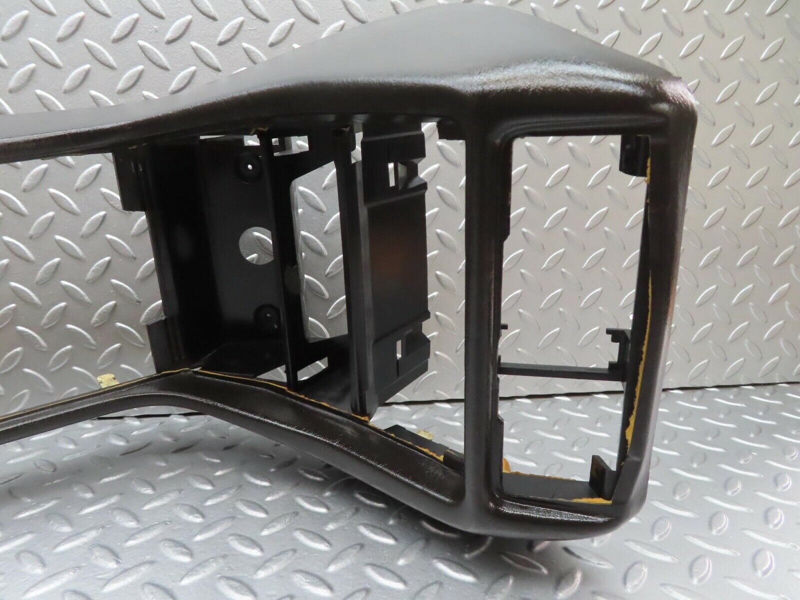 15906 Mercedes-Benz W123 280E Centre Console Black