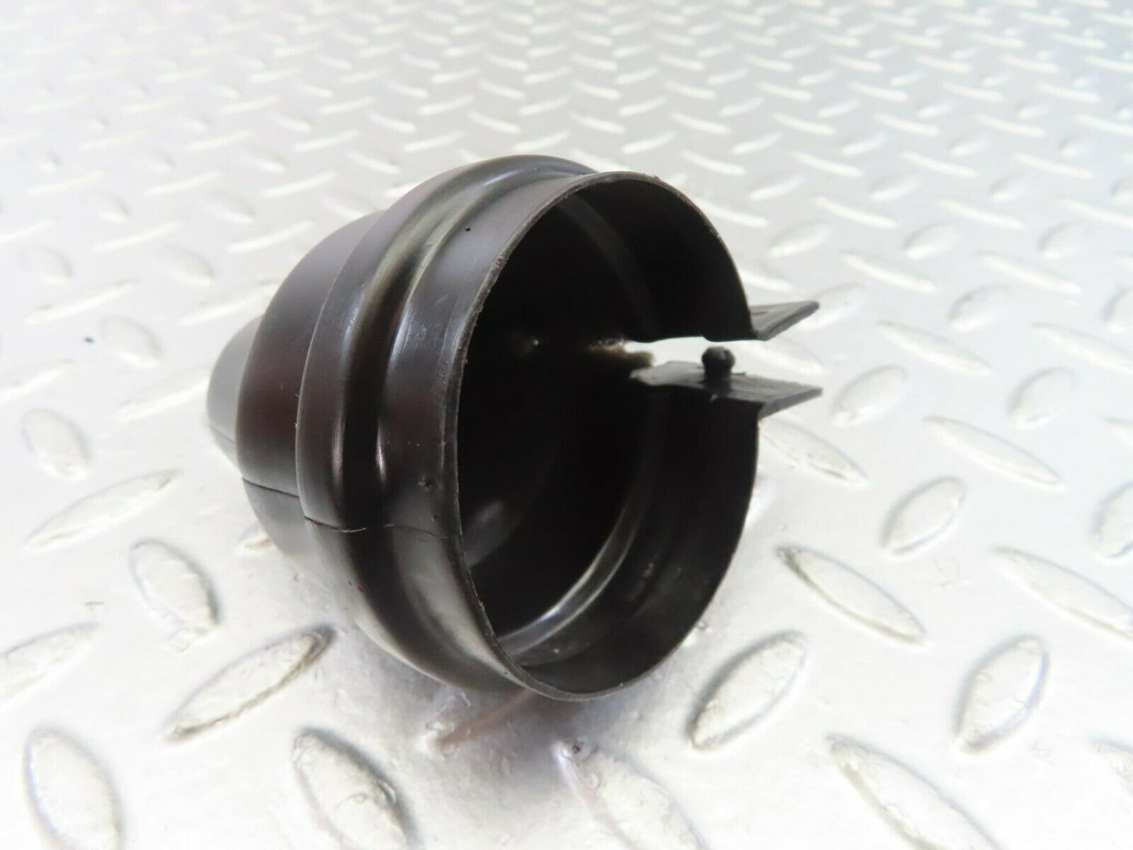 10815 Mercedes-Benz W123 230E Ignition Coil Protective Cap 0001581785