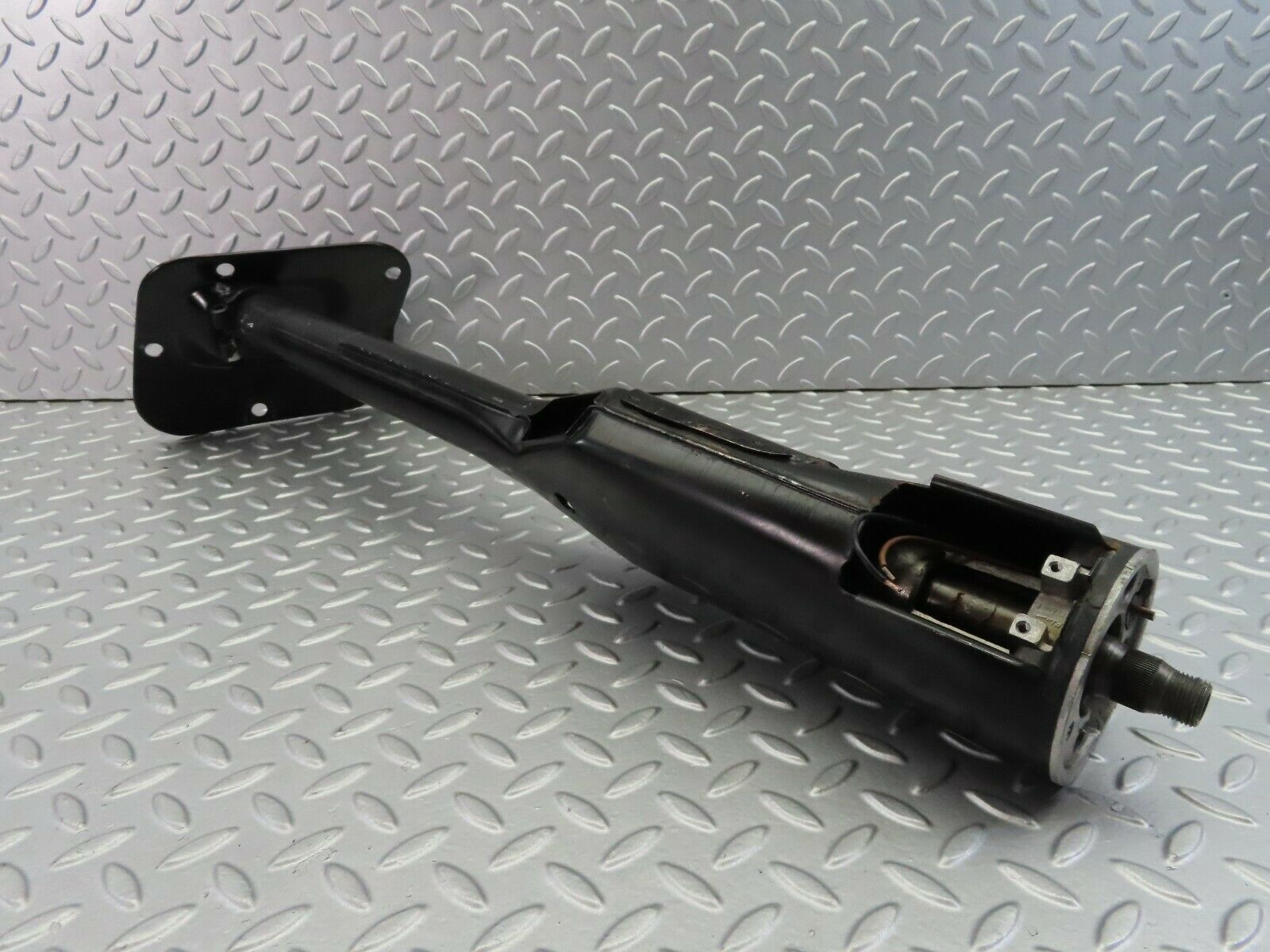 7434 Mercedes-Benz W116 450SE Steering Column  LHD