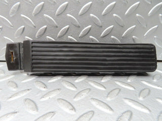 W123 accelerator pedal with rubber used OEM