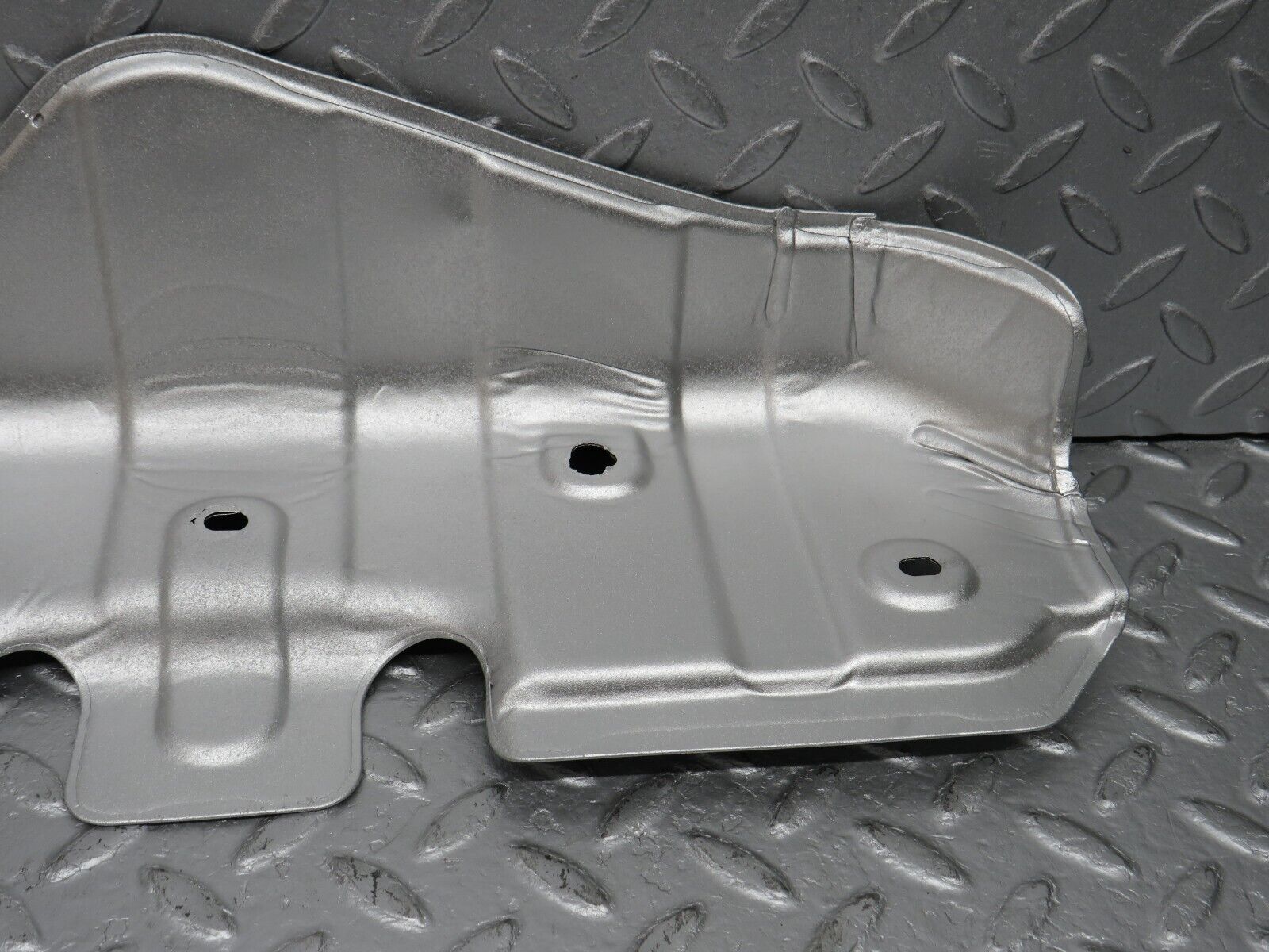 38133 Mercedes-Benz A124 320E Cabriolet Exhaust Manifold Heat Shield 1041421220