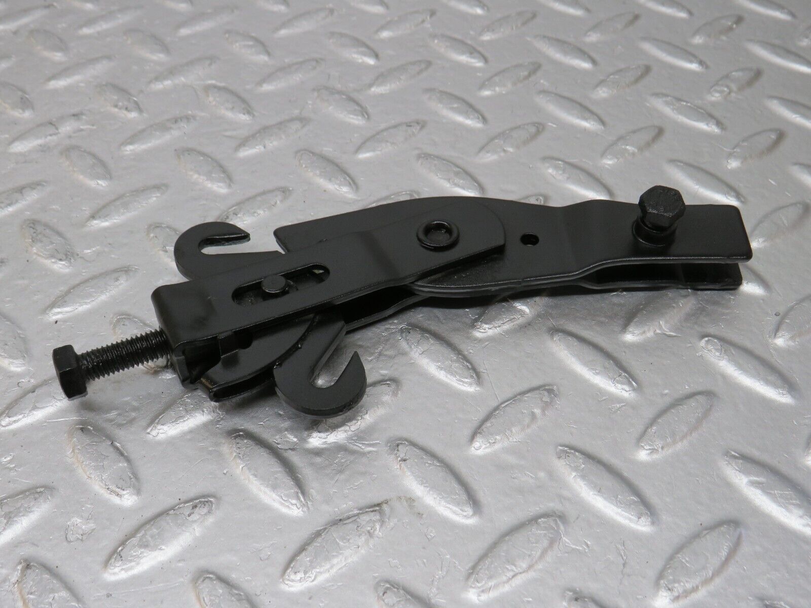34677 Mercedes-Benz W124 260E Handbrake Adjusting Handbrake Regulator