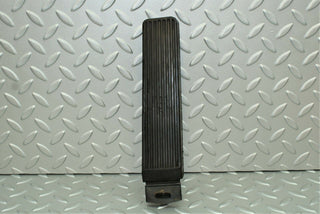 W123 Coupe accelerator gas pedal with rubber used OEM