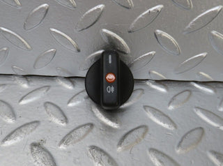 25689 Mercedes-Benz W124 280E Headlight Switch Knob