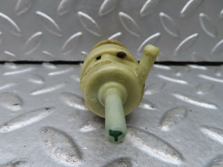 19174 Mercedes-Benz W123 300D Windscreen Washer Pump