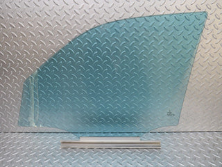 34972 Mercedes-Benz W210 320E Front Right Door Window Glass