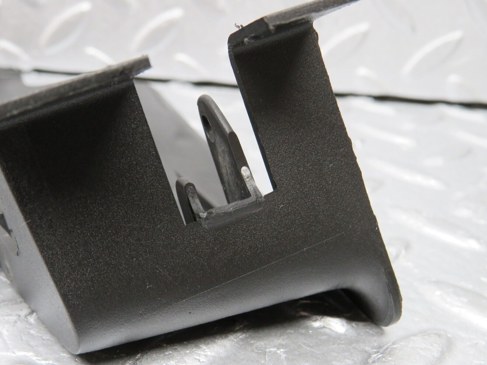 38299 Mercedes-Benz R129 280SL Coupe Radiator Fan Shroud Cover 2x 1295051388 1295051288