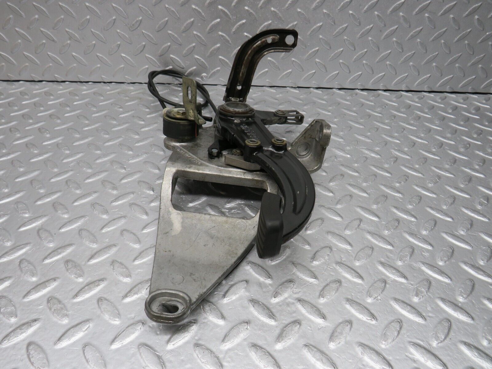 38032 Mercedes-Benz A124 320E Cabriolet Parking Brake Pedal 1244270801 1244270736