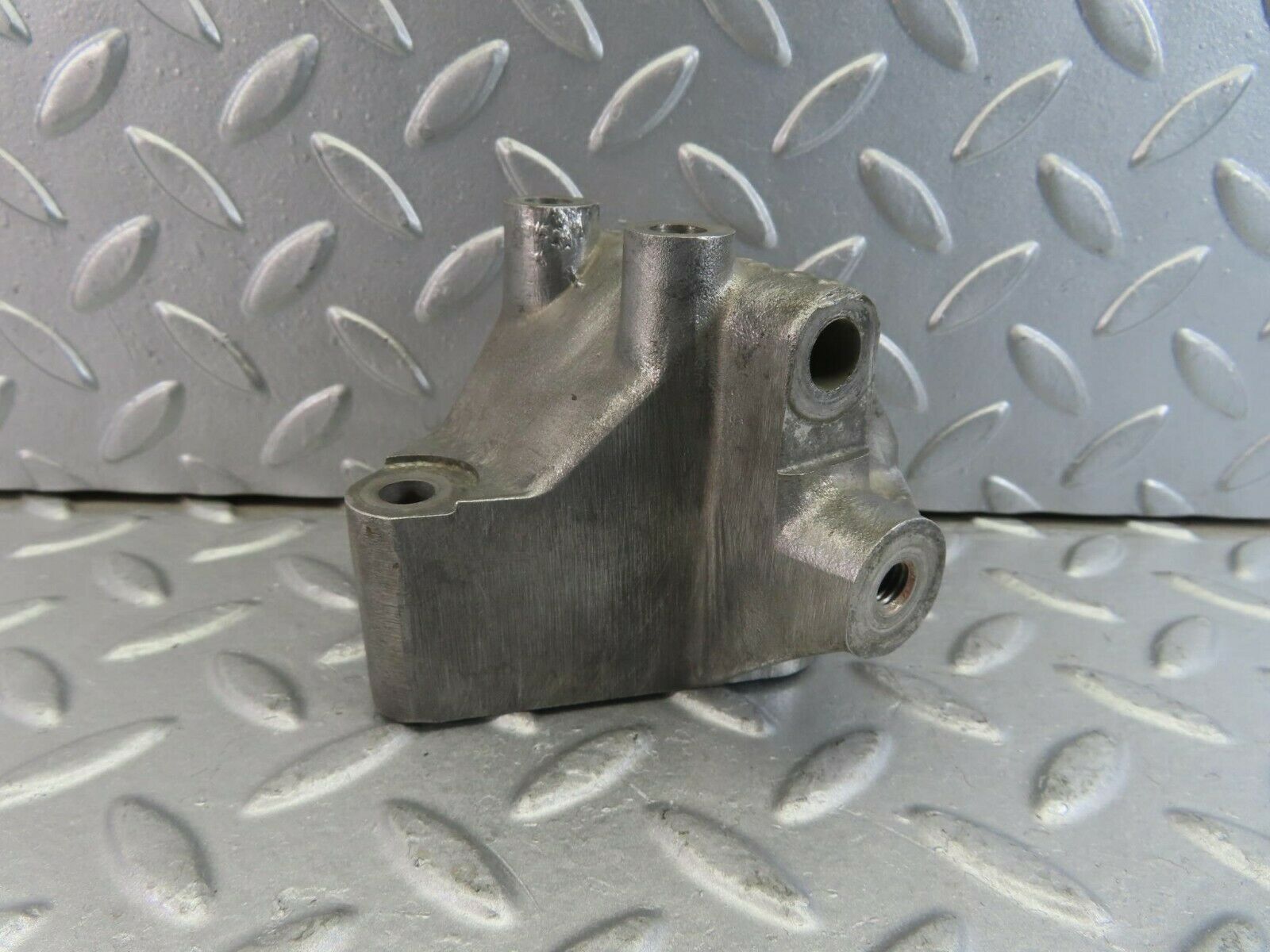 10107 Mercedes-Benz C123 230CE Coupe Alternator Holder Bracket 1021550135
