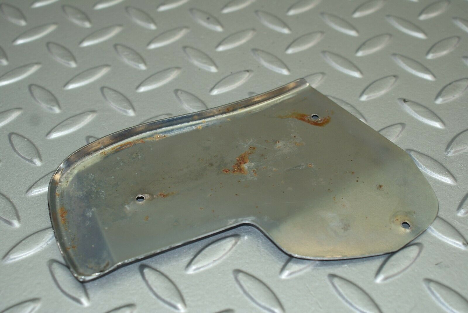 2851 Mercedes-Benz C123 280CE Coupe Right Door Chrome Cover