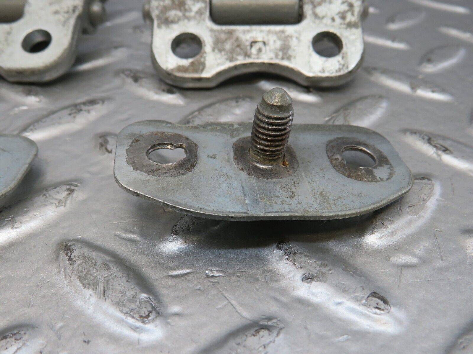 24871 Mercedes-Benz W140 S320 Right Door Hinges Pair