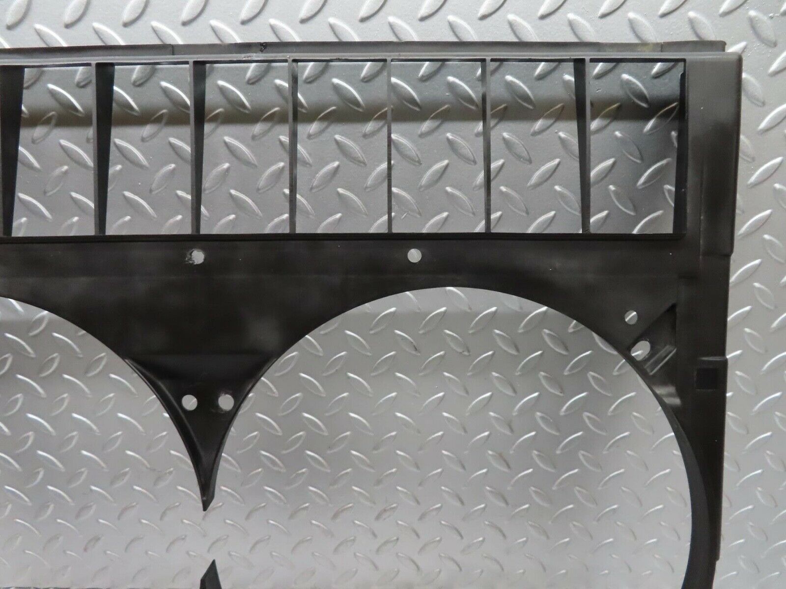 15153 Mercedes-Benz W140 S320 Radiator Fan Frame 1405051755