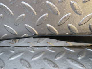 29920 Mercedes-Benz W123 230E Wiper Arm Bosch Left 3399990553