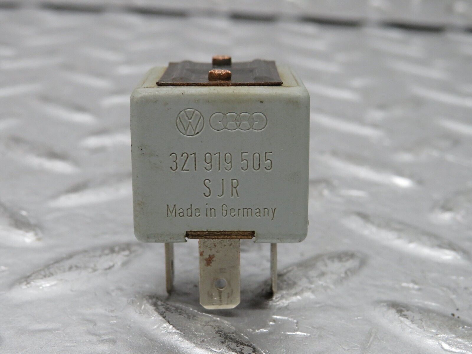 30089 Porsche 924 Multi Purpose Relay 321919505