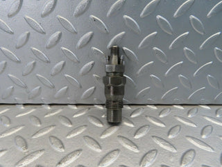 10985 Mercedes-Benz W115 220D Fuel Injector Bosch KCA30sd27/4