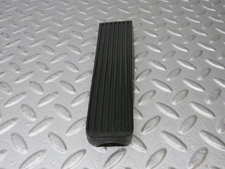 36884 Mercedes-Benz C126 420SEC Coupe Accelerator Pedal Rubber 1233010082