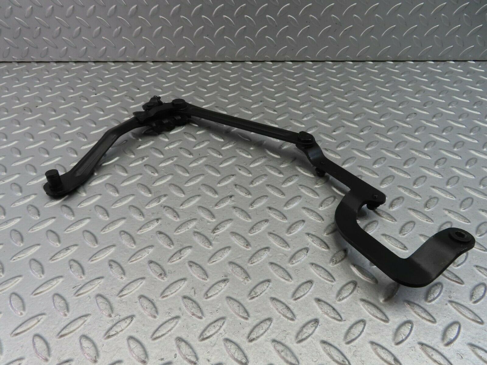 9683 Mercedes-Benz C123 280CE Coupe Bonnet Hinge Right Side