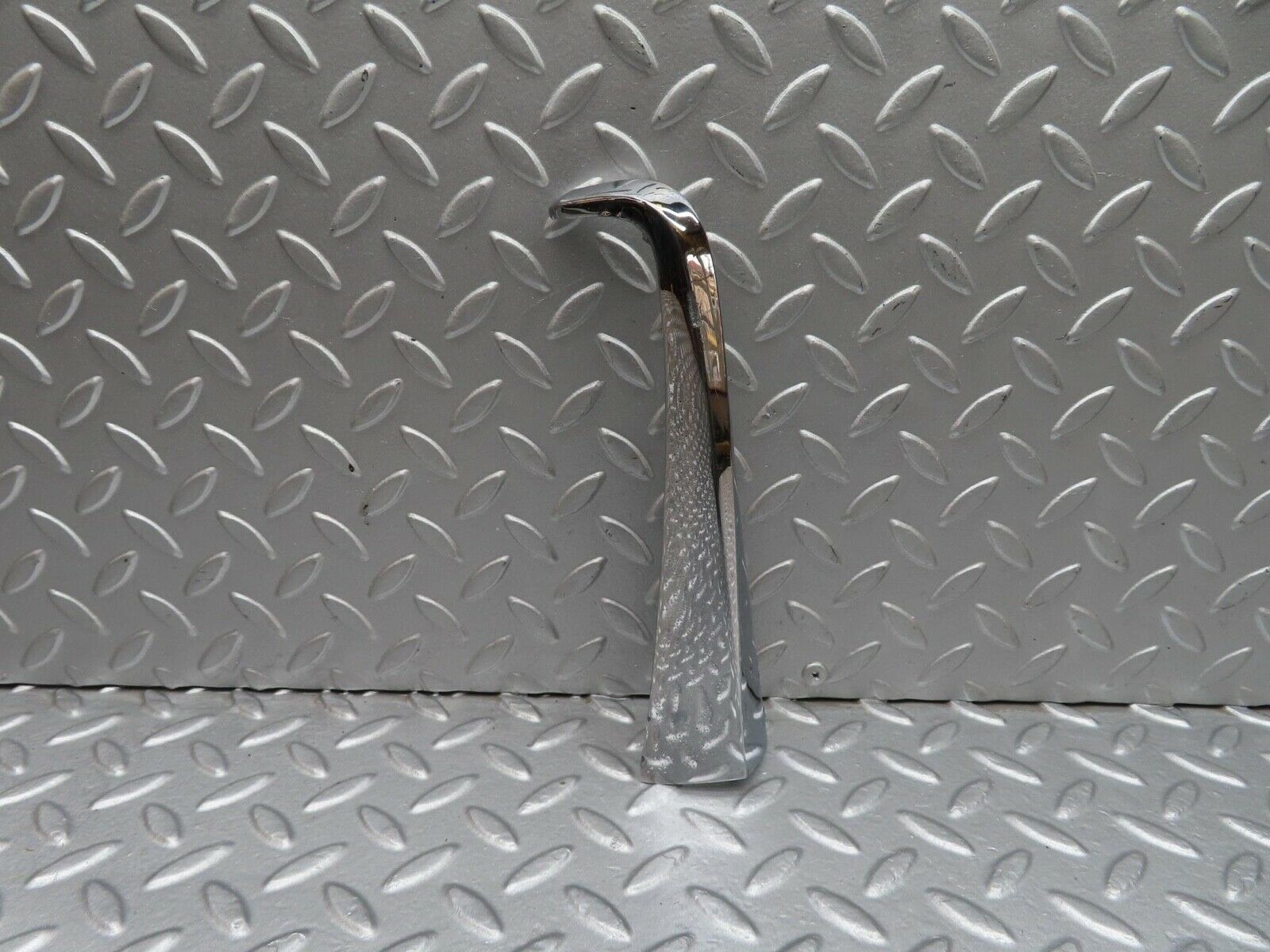 12705 Mercedes-Benz W111 Rear Left Fender Wing Tail Chrome Trim 1116900379