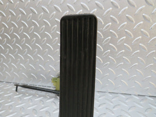 W124 accelerator pedal with rubber used OEM