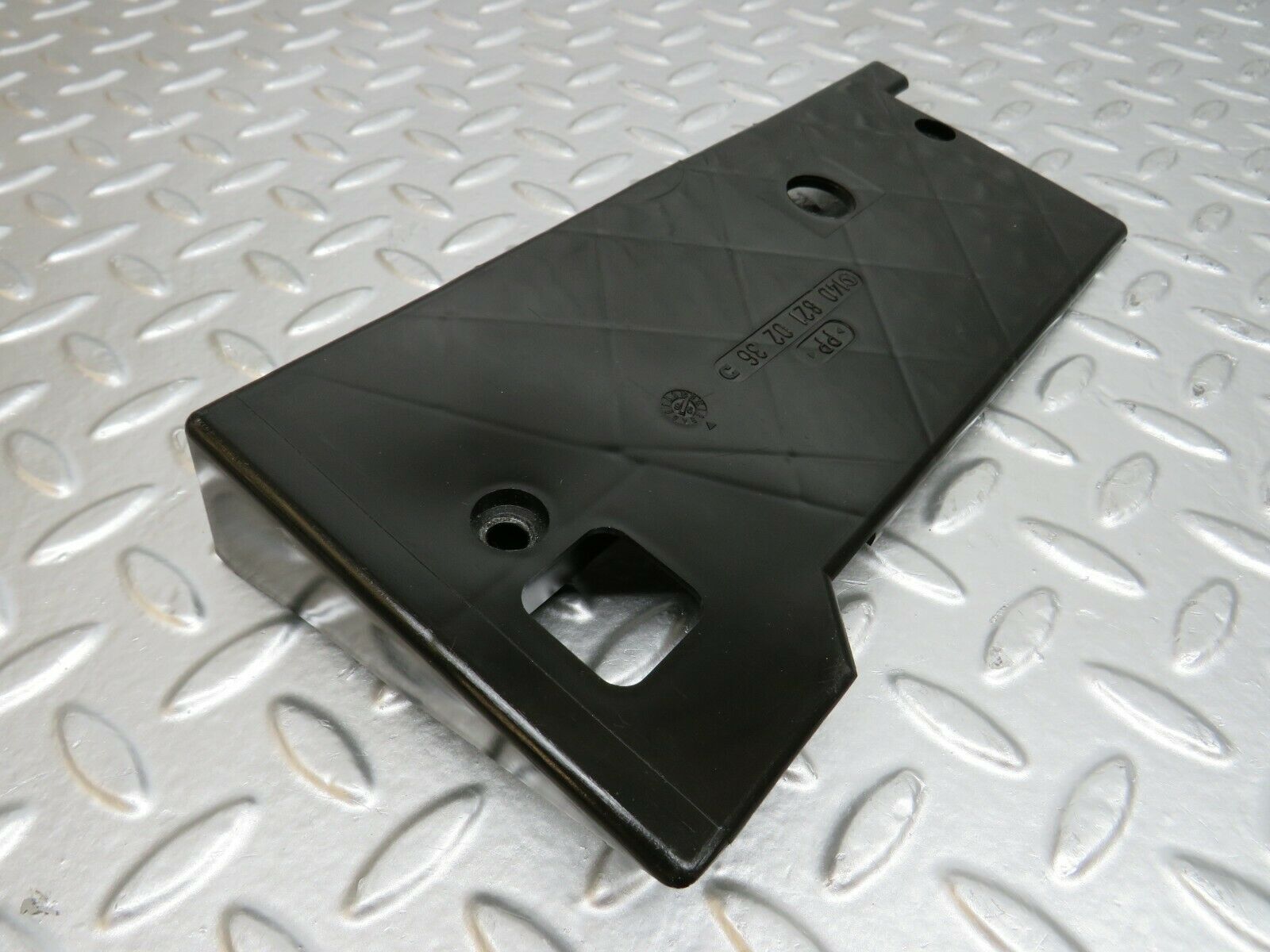 24613 Mercedes-Benz W140 S320 Cable Channel Cover Rear Right 1408210236