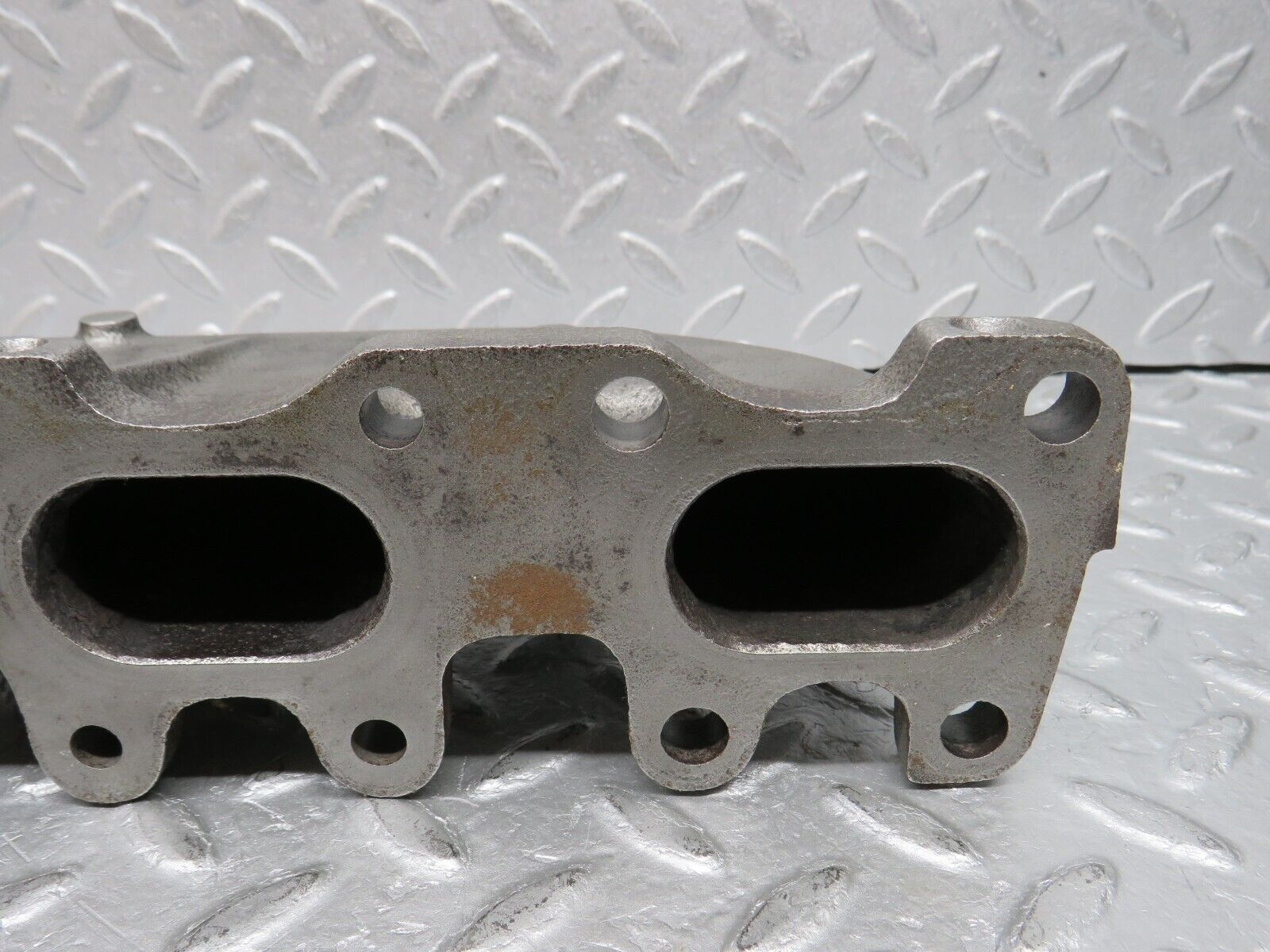 38159 Mercedes-Benz A124 320E Cabriolet Exhaust Manifold 4-6 1041423601