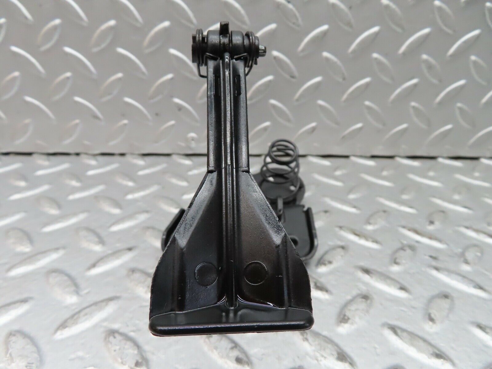 19758 Mercedes-Benz C140 CL420 Coupe Bonnet Release Latch 1298800064