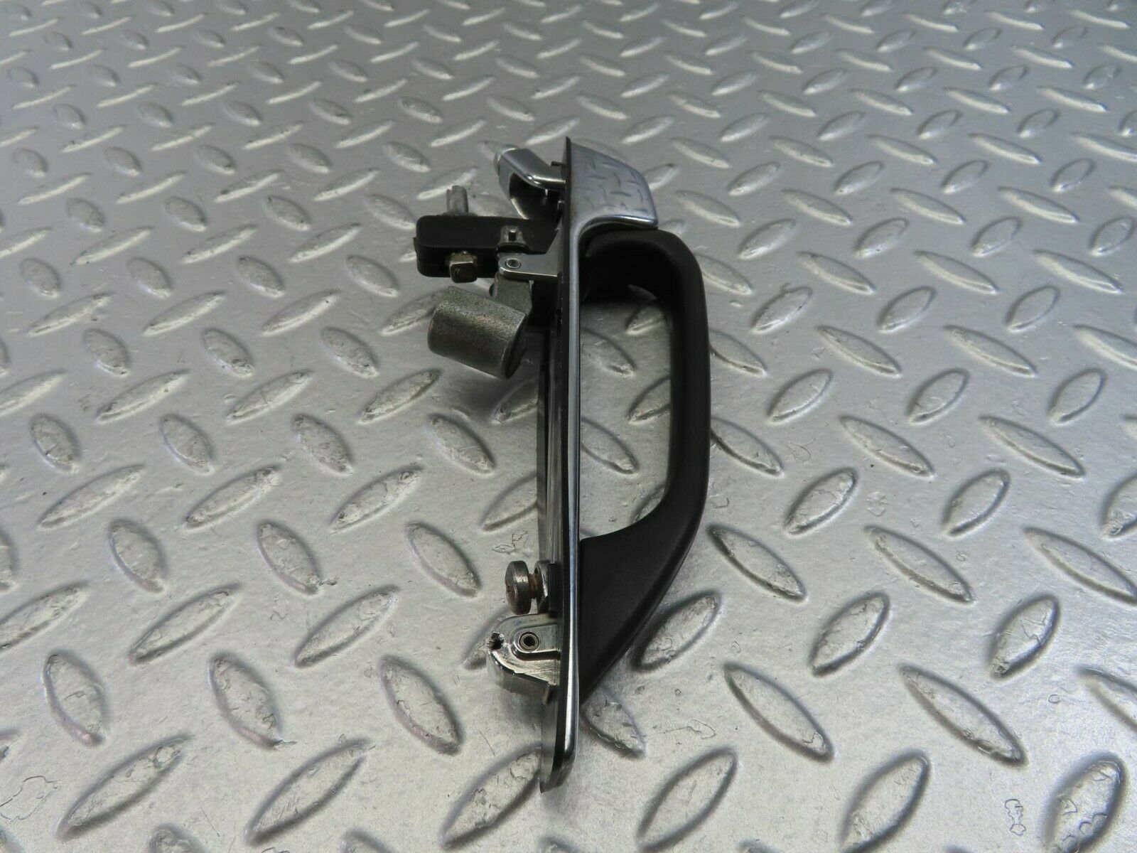 10827 Mercedes-Benz W123 230E Exterior Chrome Door Handle Rear 1237600359